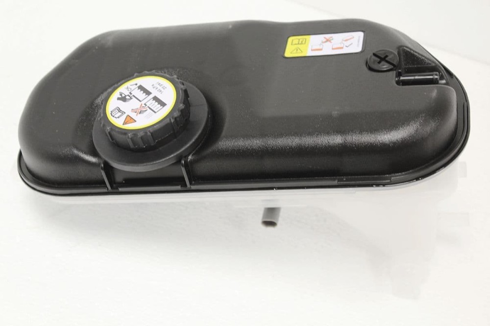 C2D36878 Radiator Expansion Tank