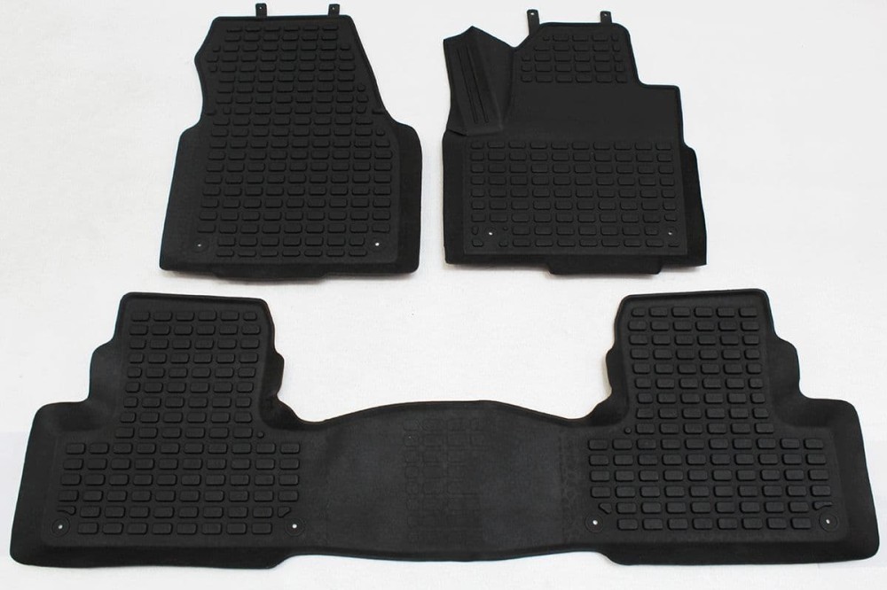 GA4813 Terrafirma Rubber Mats - Evoque 2  4 Door L