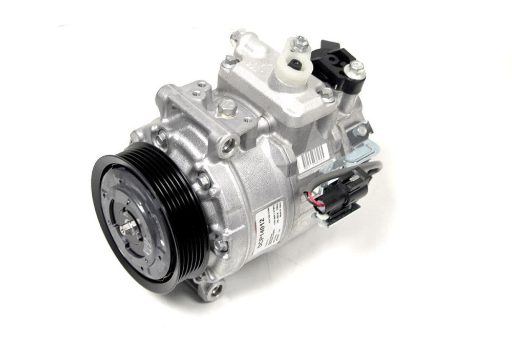 LR015151 OEM Denso AC Compressor D3 / D4