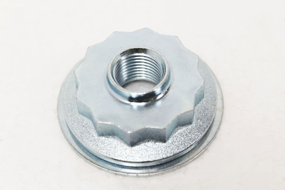 LR034221 Nut - Flanged